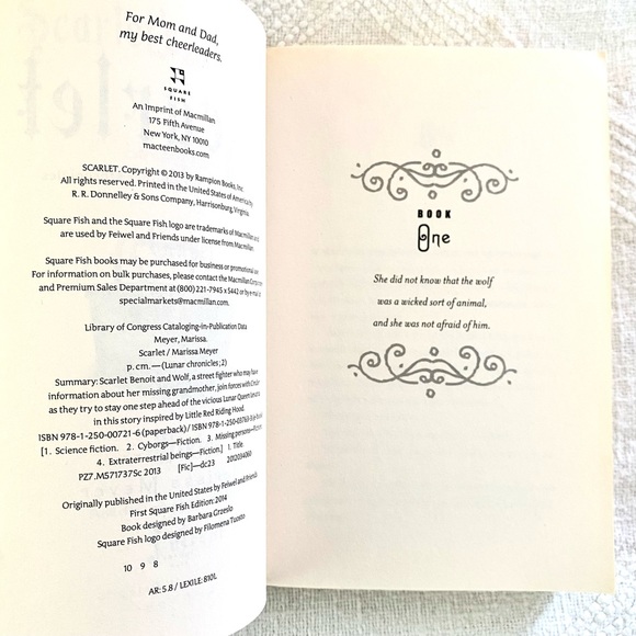 Scarlet - The Lunar Chronicles Book 2 - Picture 4 of 12